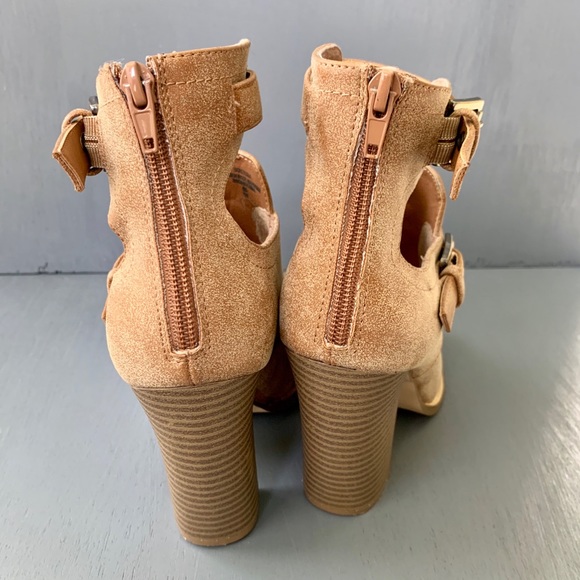 G by Guess Gisteria Tan Peep Toe Ankle Booties - Picture 3 of 8